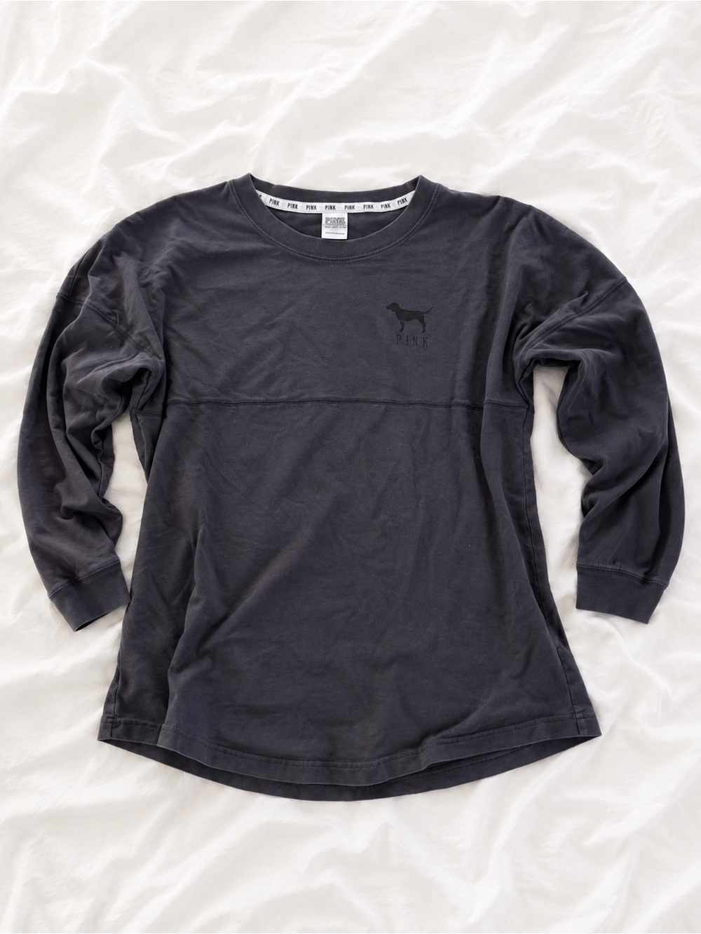 PINK Victoria's Secret Long-Sleeve Crewneck Tee in Black